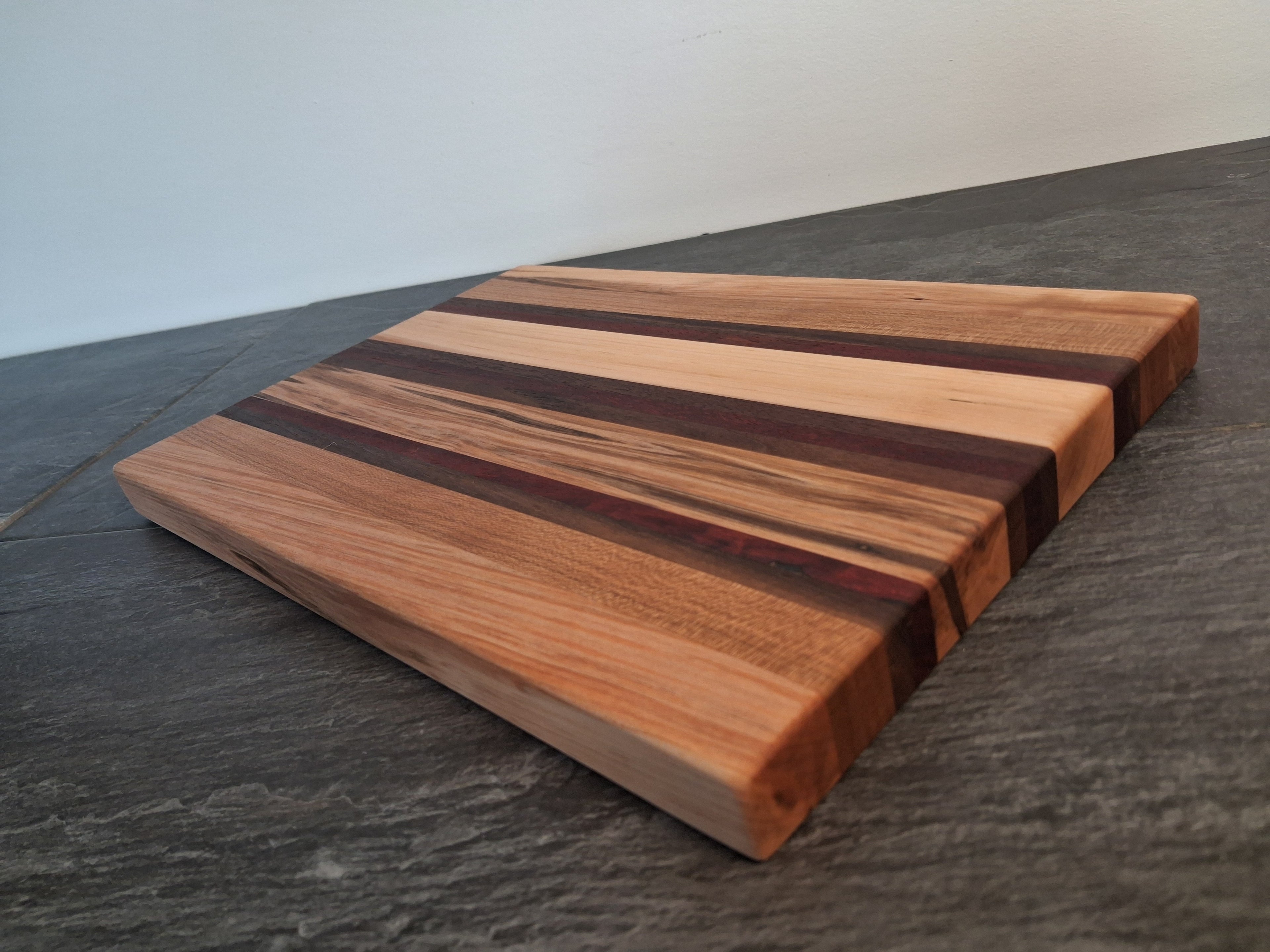 10" x 14" X 1" Cutting Board
