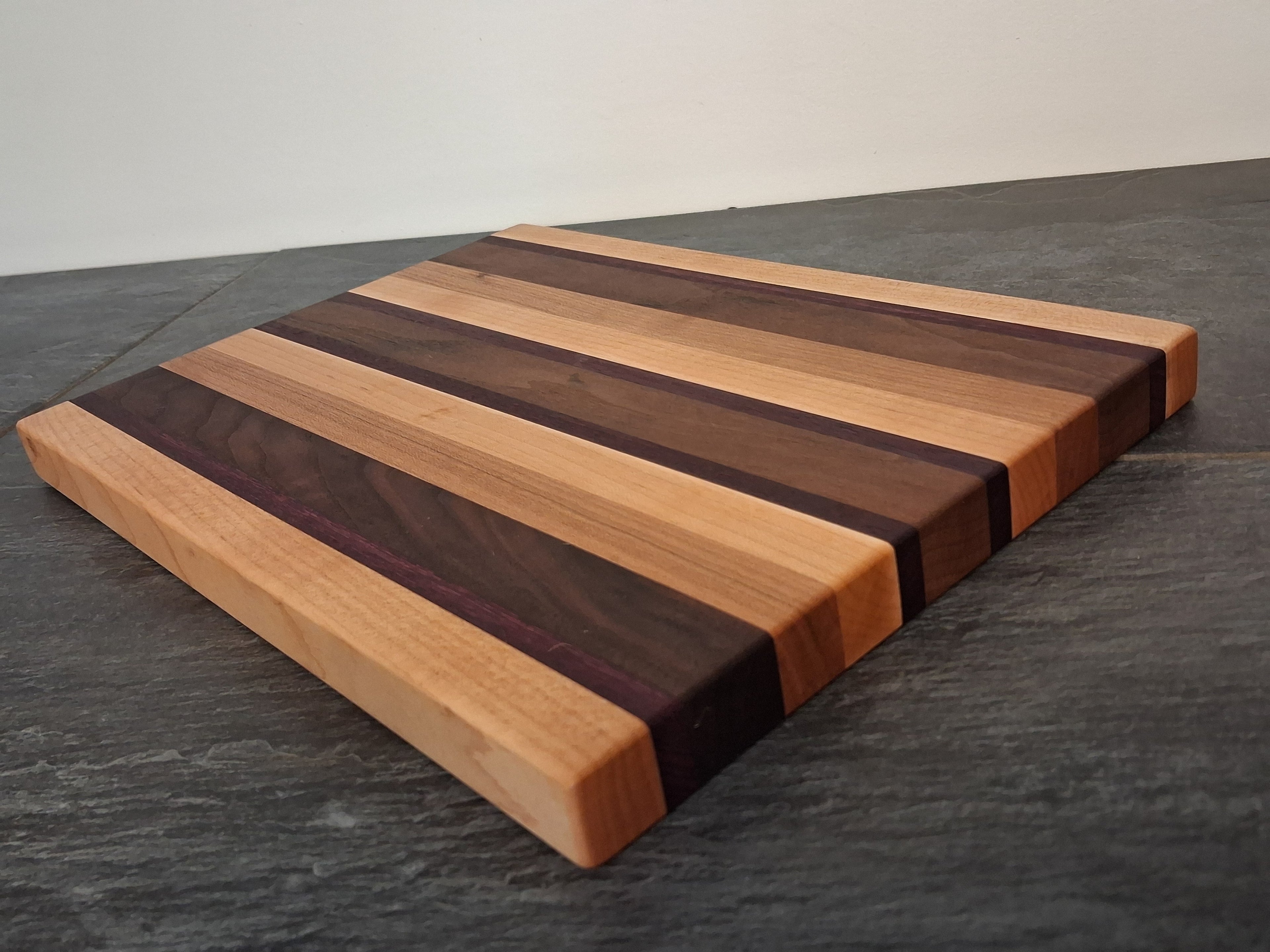10" x 14" X 1" Cutting Board