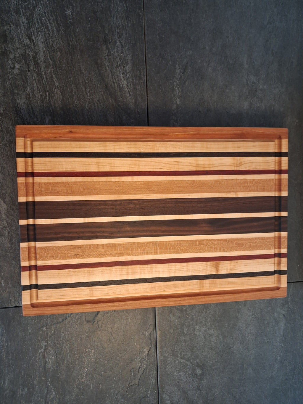12" x 18" x 1.25" Juice Grooved Cutting Board