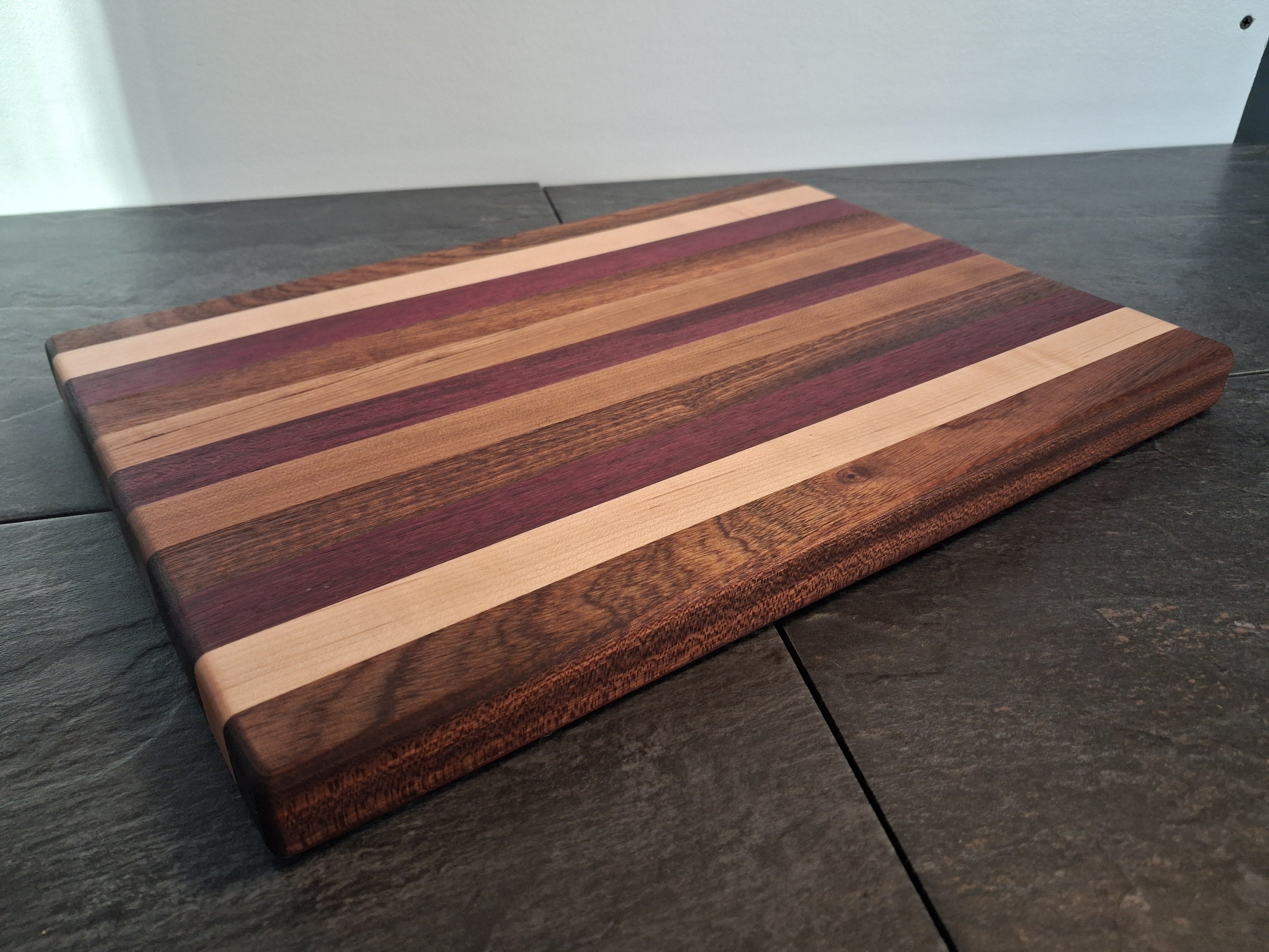 10" x 14" x 1" Cutting Board