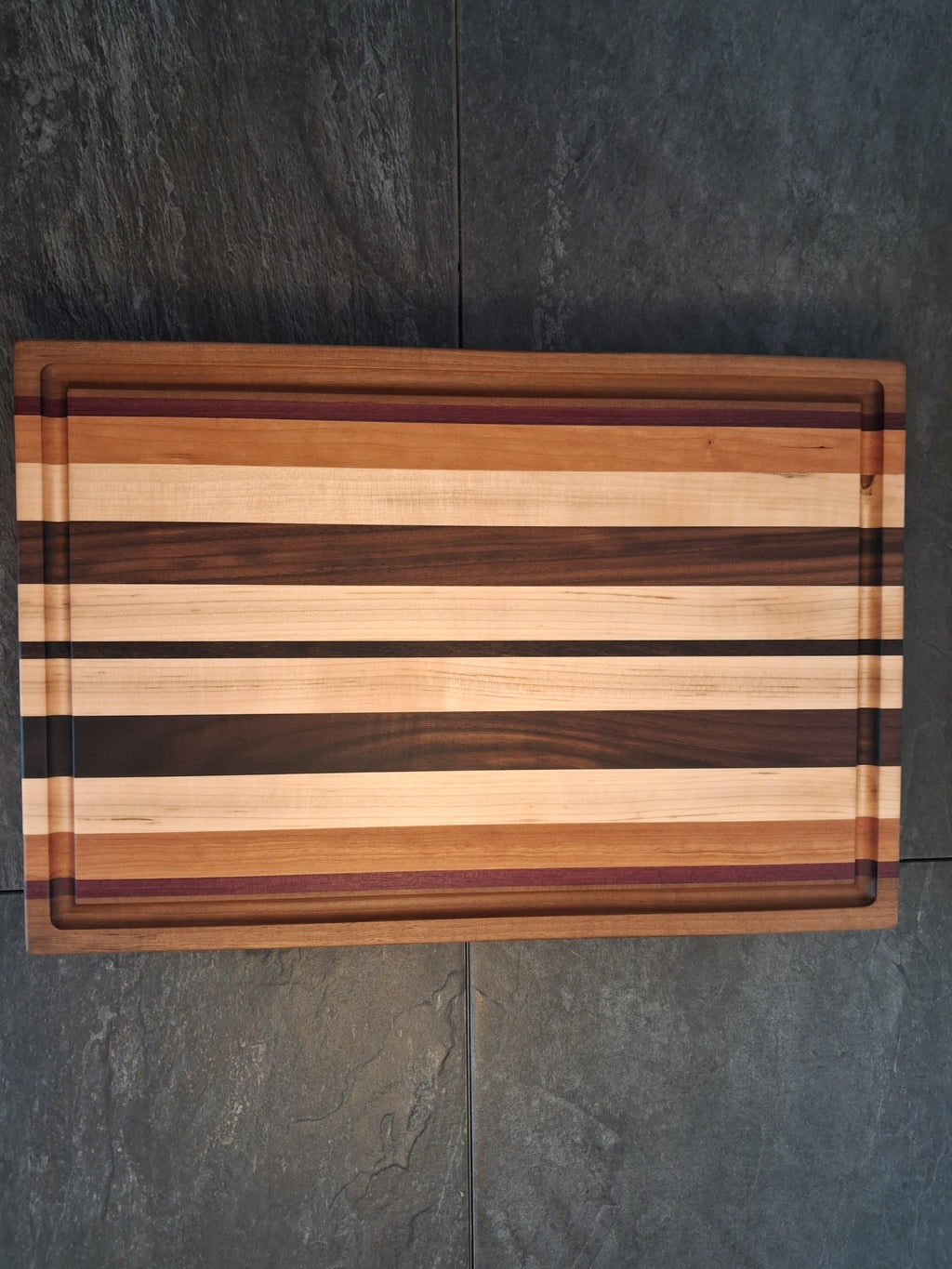12" x 18" x 1.25" Juice Grooved Cutting Board