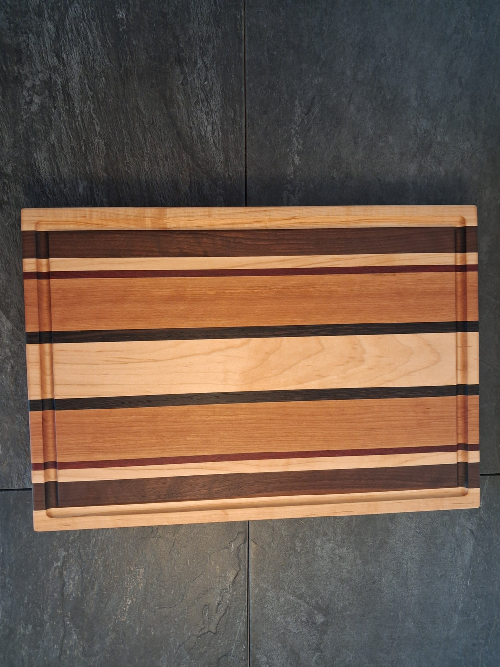12" x 18" x 1.25" Juice Grooved Cutting Board